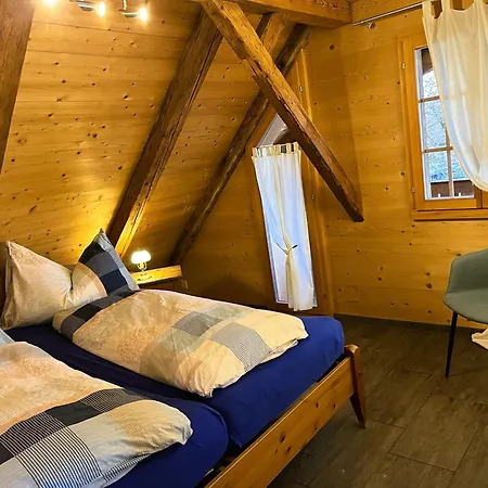 Haus Itten Gemuetlich Und Rustikal Lejlighed Hondrich