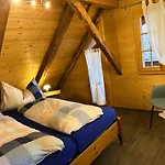 Haus Itten Gemuetlich Und Rustikal Apartment Hondrich