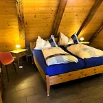 Haus Itten Gemuetlich Und Rustikal * Hondrich