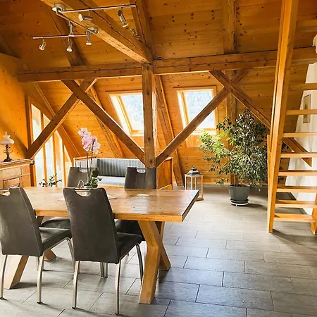 Haus Itten Gemuetlich Und Rustikal Apartment Hondrich